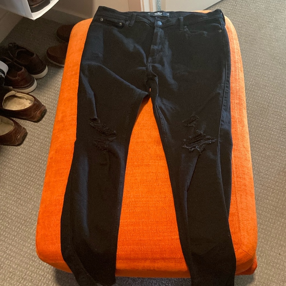 Hollister Men’s Black Athletic Jeans (Size 34x32) Distressed